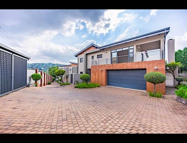 3 BEDROOM CLUSTER FOR SALE IN WATERKLOOF HEIGHTS